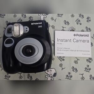 Polaroid 300 Instant Film Camera (working)